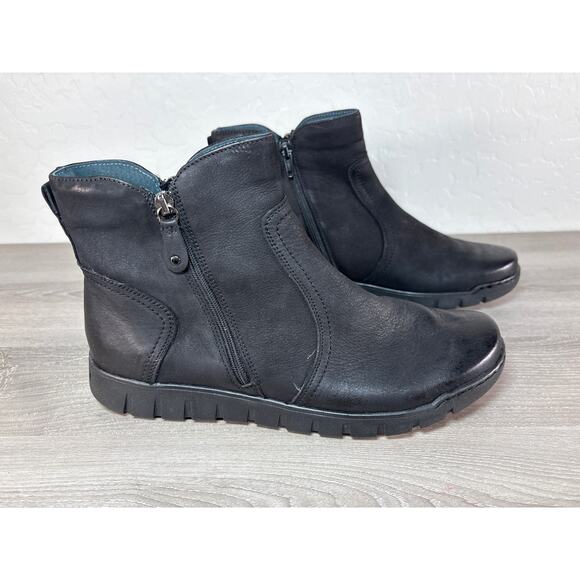 Eric Michael Black Leather Ankle Boots Booties Side Zip Women's Size 41 US 10-11 - Picture 1 of 8